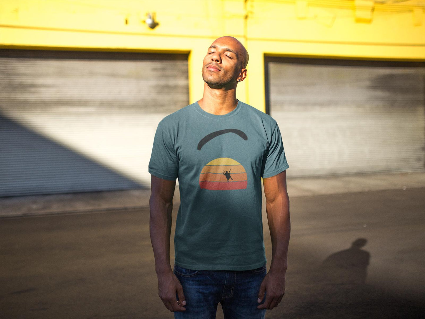 Nachhaltiges Paragliding Shirt - Sunset Fly Design - Hochwertige Bio Baumwolle für Outdoor - Liebhaber - bullogh#
