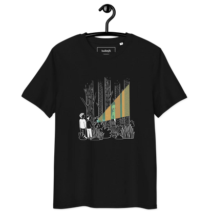 Alien im Wald – T-Shirt aus Bio Baumwolle