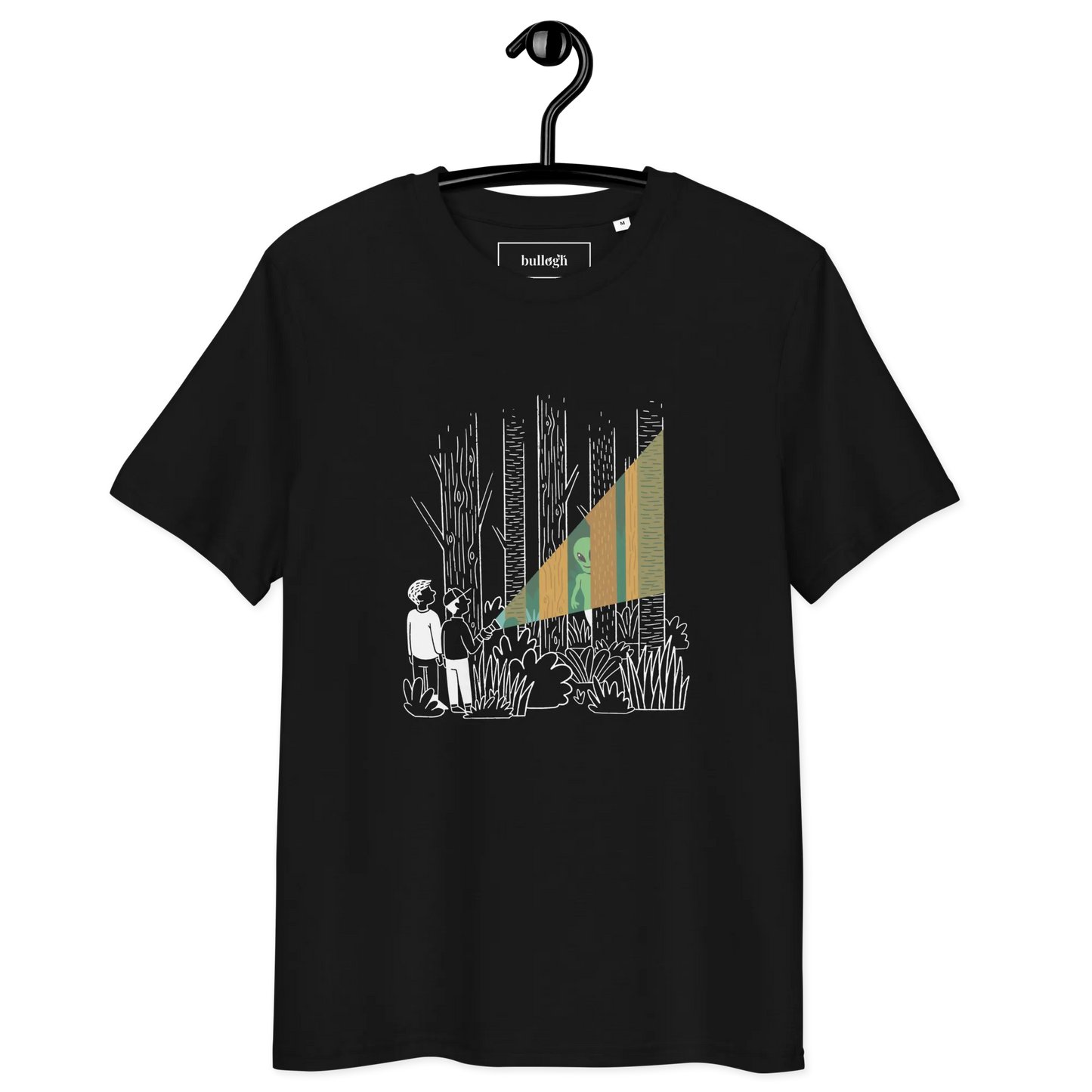Alien im Wald – T-Shirt aus Bio Baumwolle