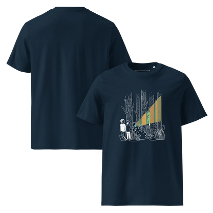 Alien im Wald – T-Shirt aus Bio Baumwolle