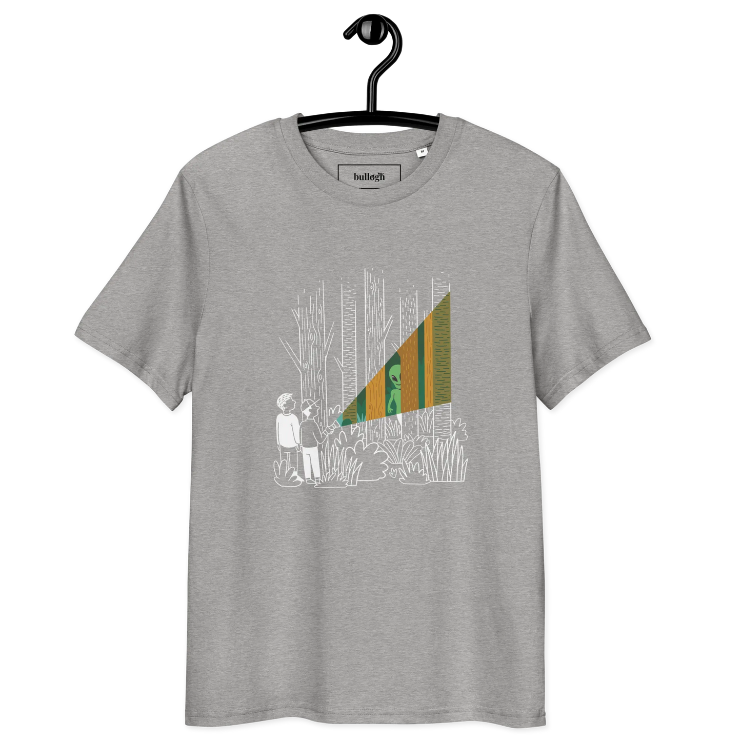 Alien im Wald – T-Shirt aus Bio Baumwolle