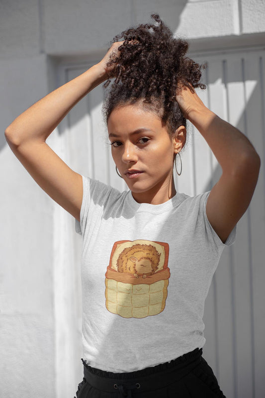 Hedgehog Dreams – Bio Schlafshirt für gemütliche Nächte 🦔
