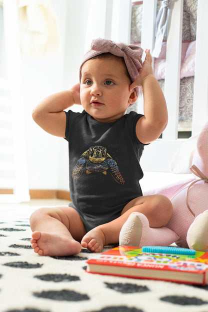 Bunter Baby Body aus Bio - Baumwolle – Niedliches Schildkröten - Design für kleine Abenteurer - bullogh#