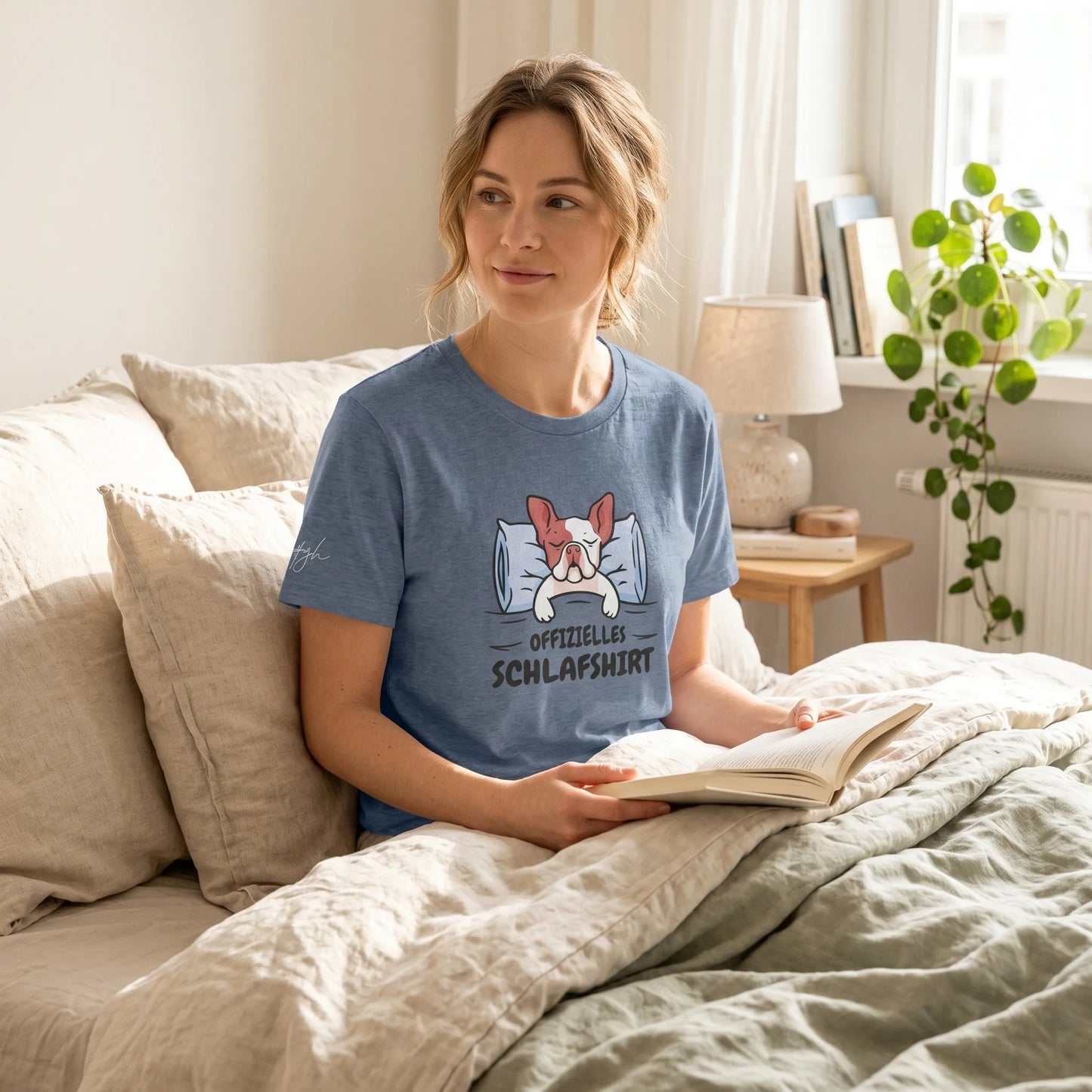 Stylisches Bio-Nachthemd mit süßem Frenchie Design – Perfektes Schlafshirt für Nachteulen.