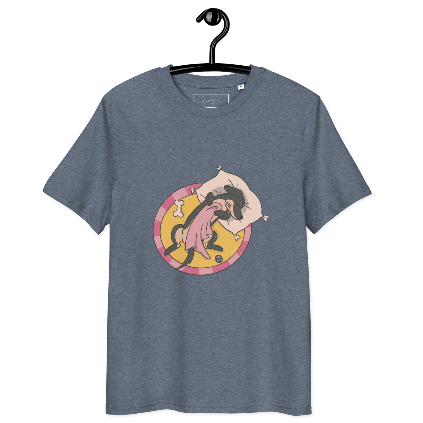 Hund im Körbchen – Bio-Schlafshirt für Hundeliebhaber