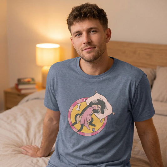 Hund im Körbchen – Bio-Schlafshirt für Hundeliebhaber