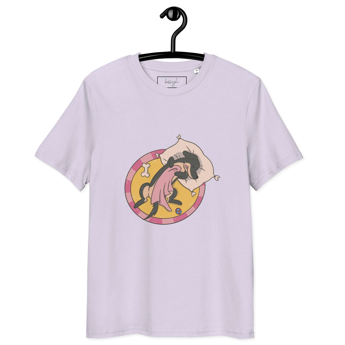 Hund im Körbchen – Bio-Schlafshirt für Hundeliebhaber