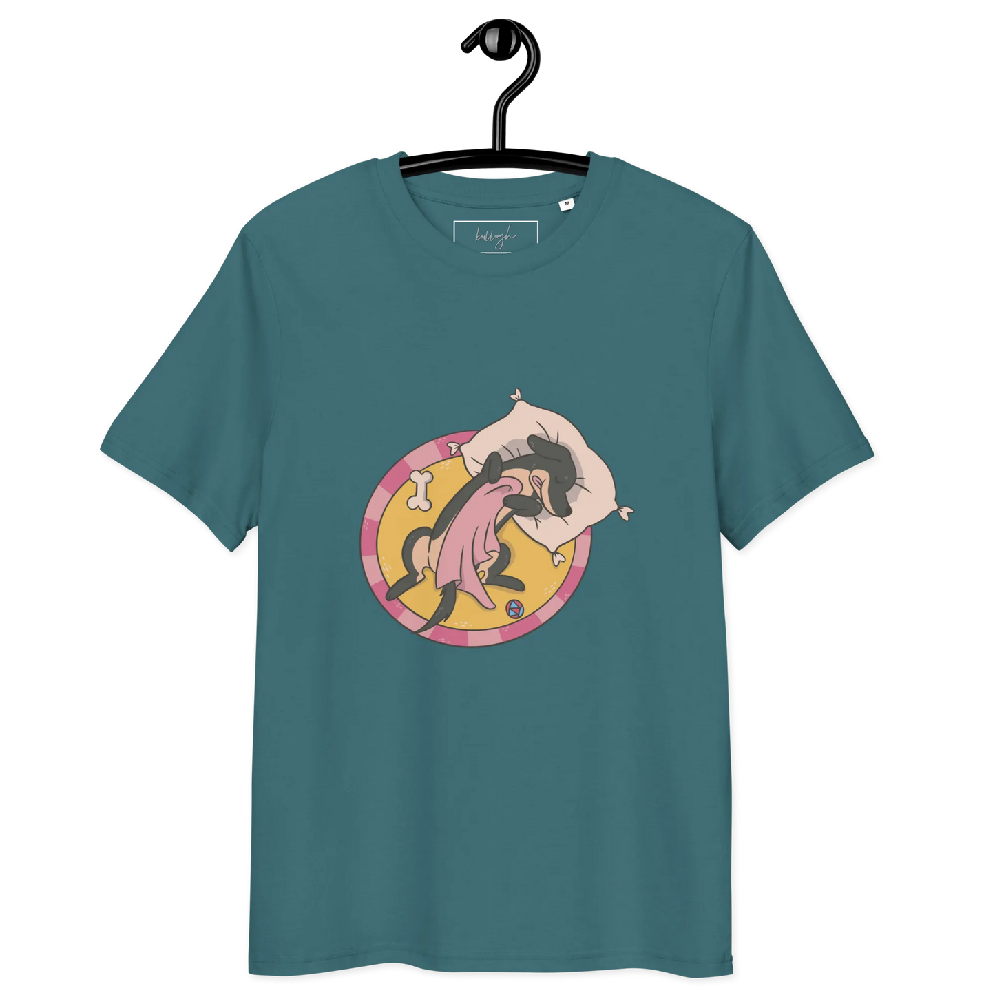 Hund im Körbchen – Bio-Schlafshirt für Hundeliebhaber